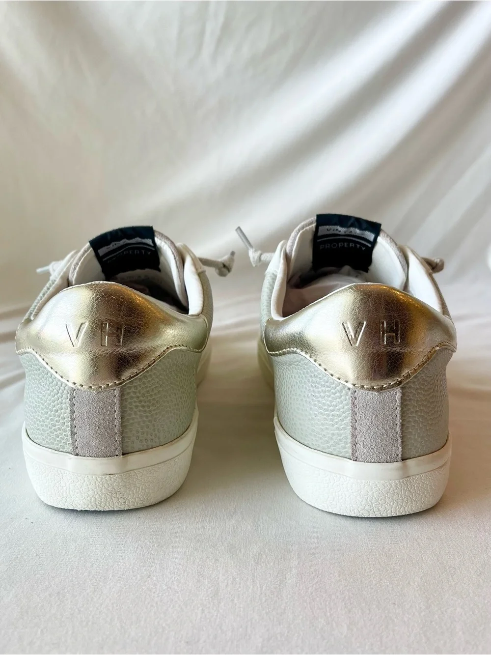 Vintage Havana Flare Star Silver and Cream Low-Top Women’s Sneakers